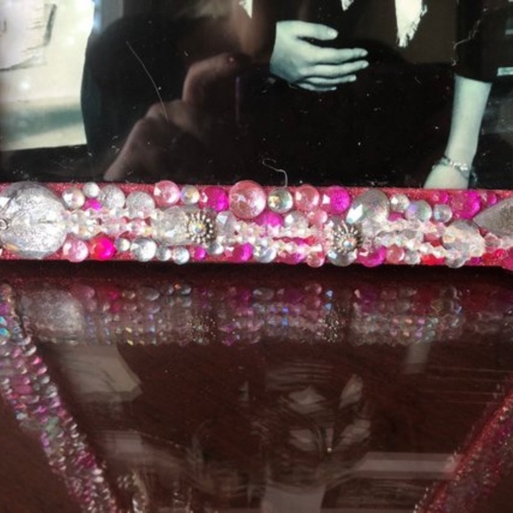 Hot Pink Glitter and Gem Frame - Picture 4 of 8